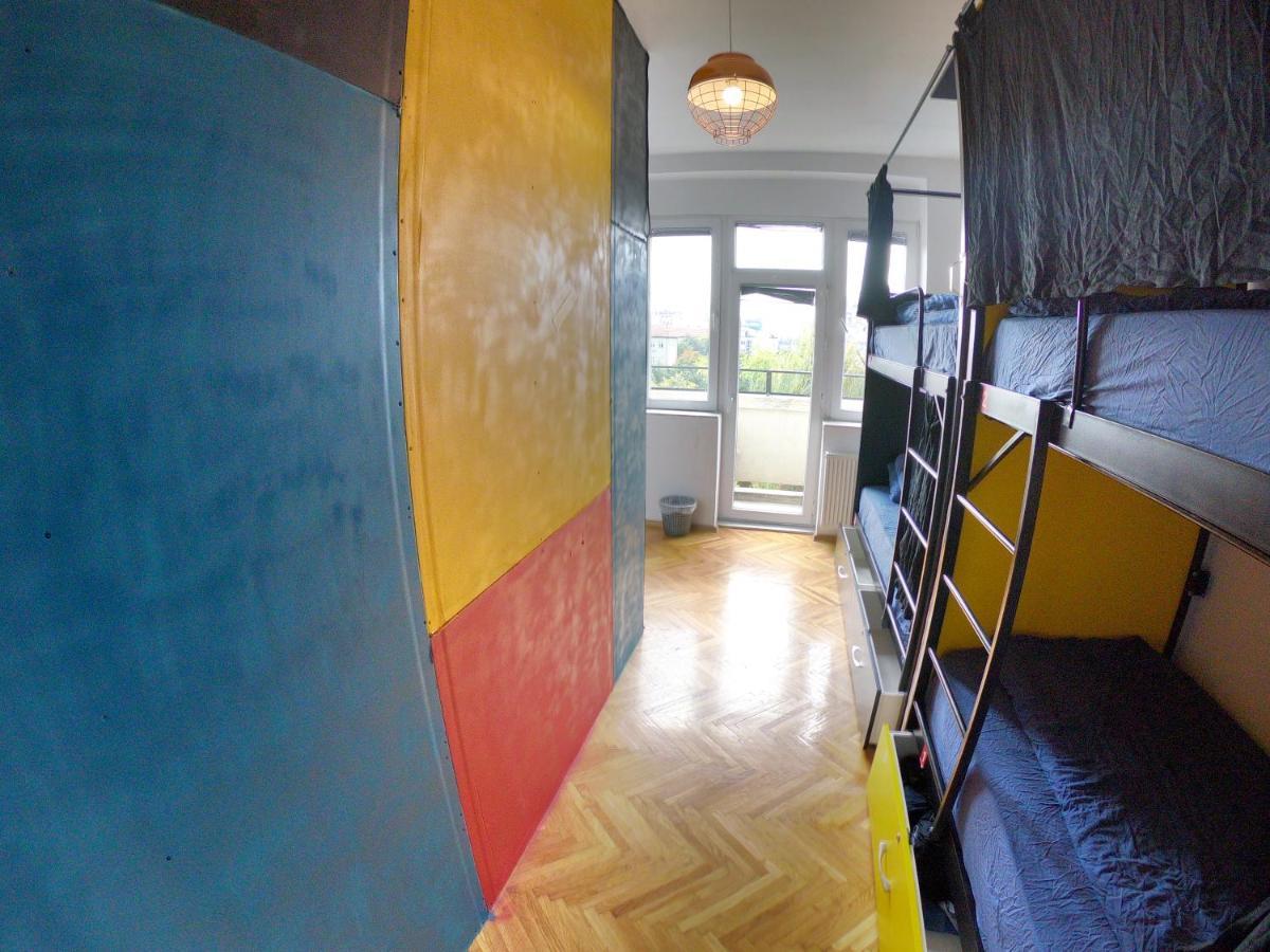 Center Apartment Пристина Екстериор снимка