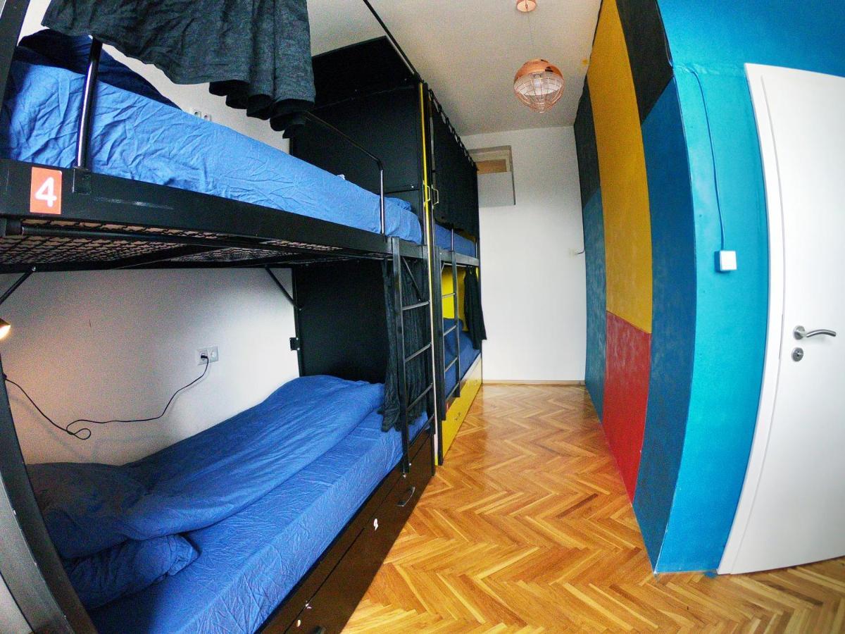 Center Apartment Пристина Екстериор снимка