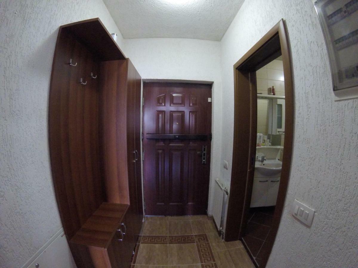 Center Apartment Пристина Екстериор снимка